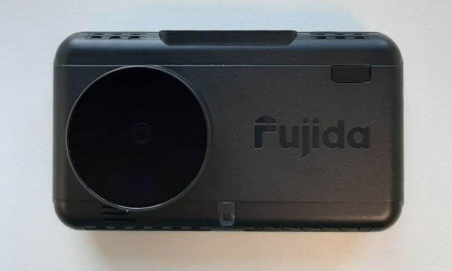 Гибрид Fujida Karma Pro S WiFi: оставим штрафы в прошлом
